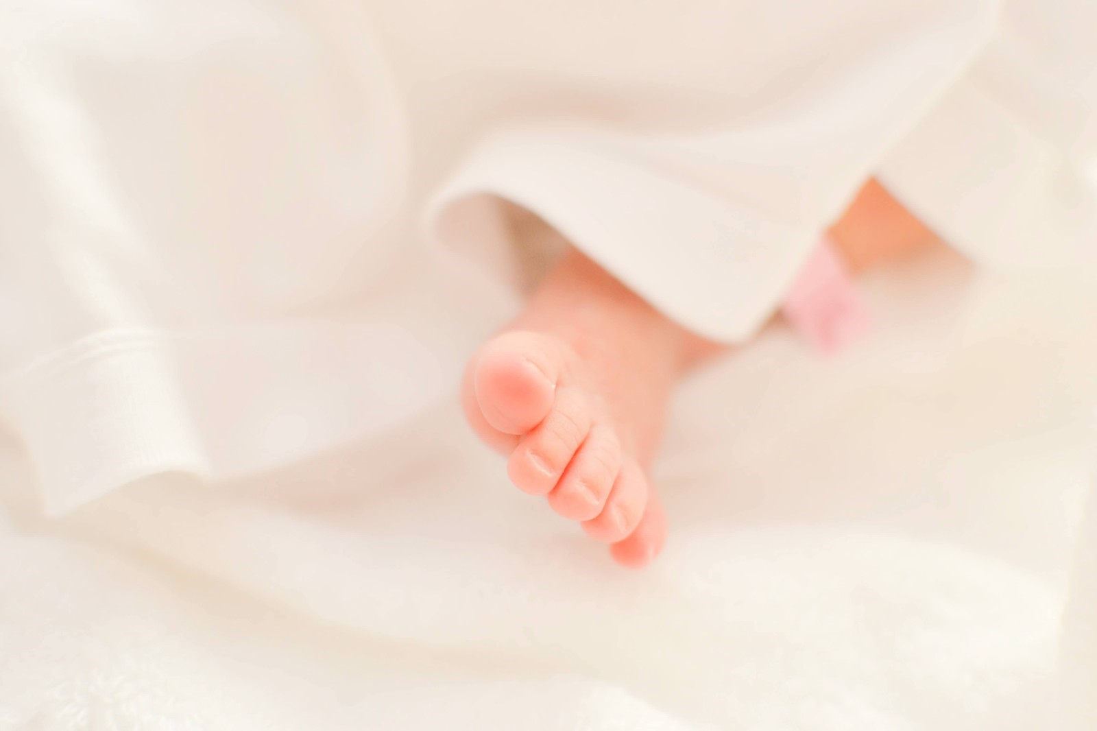 子供の足の小指が変形 原因 予防方法は ごろ寝のドラマブログ